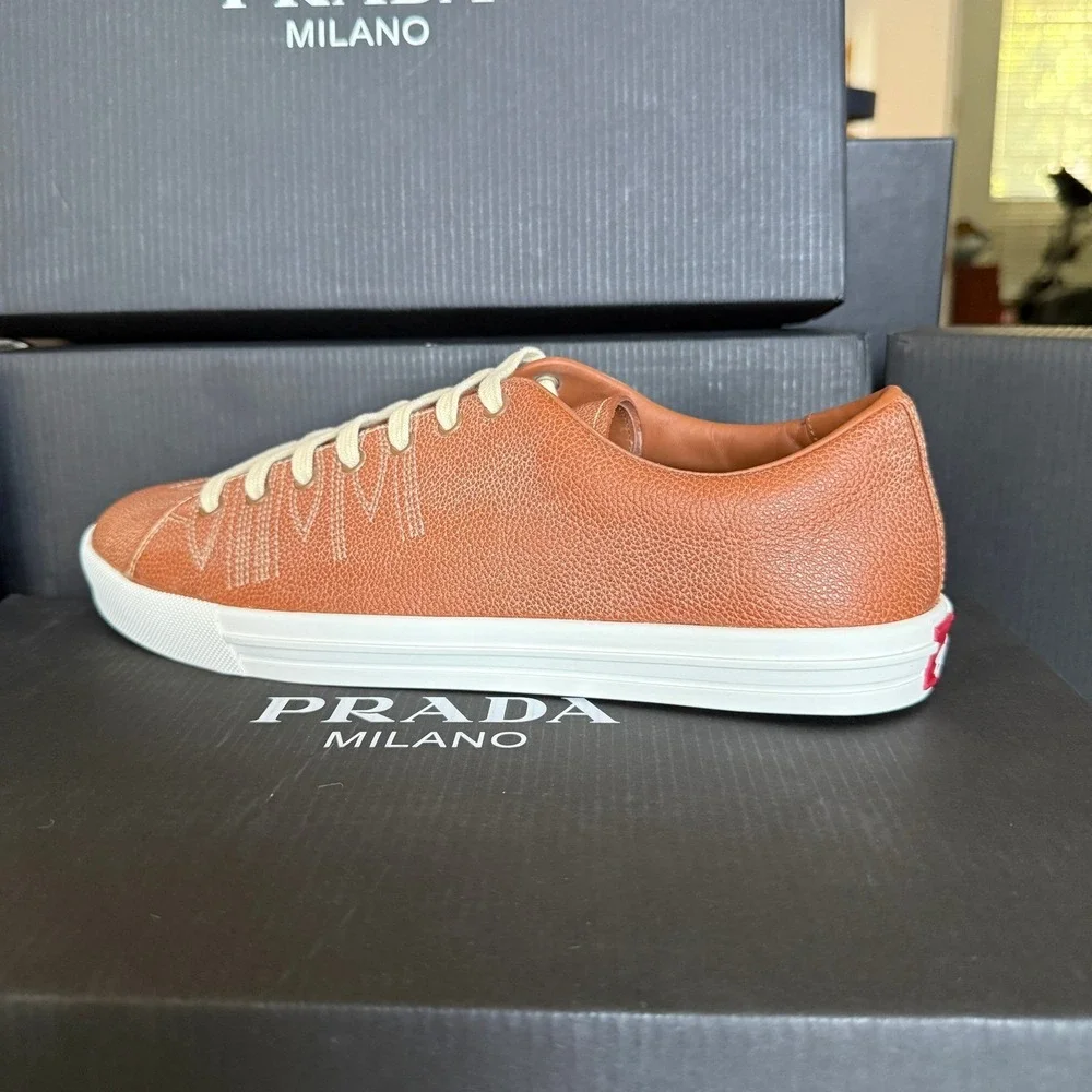 Prada‎ Milano 2EE448 Mens Brown Pebbled Leather Low Top Sneakers, UK 8.5